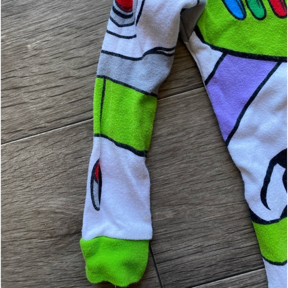 Toy Story 18 Months Old Baby Shirt Buzz Light Year Theme Disney - Picture 4 of 6